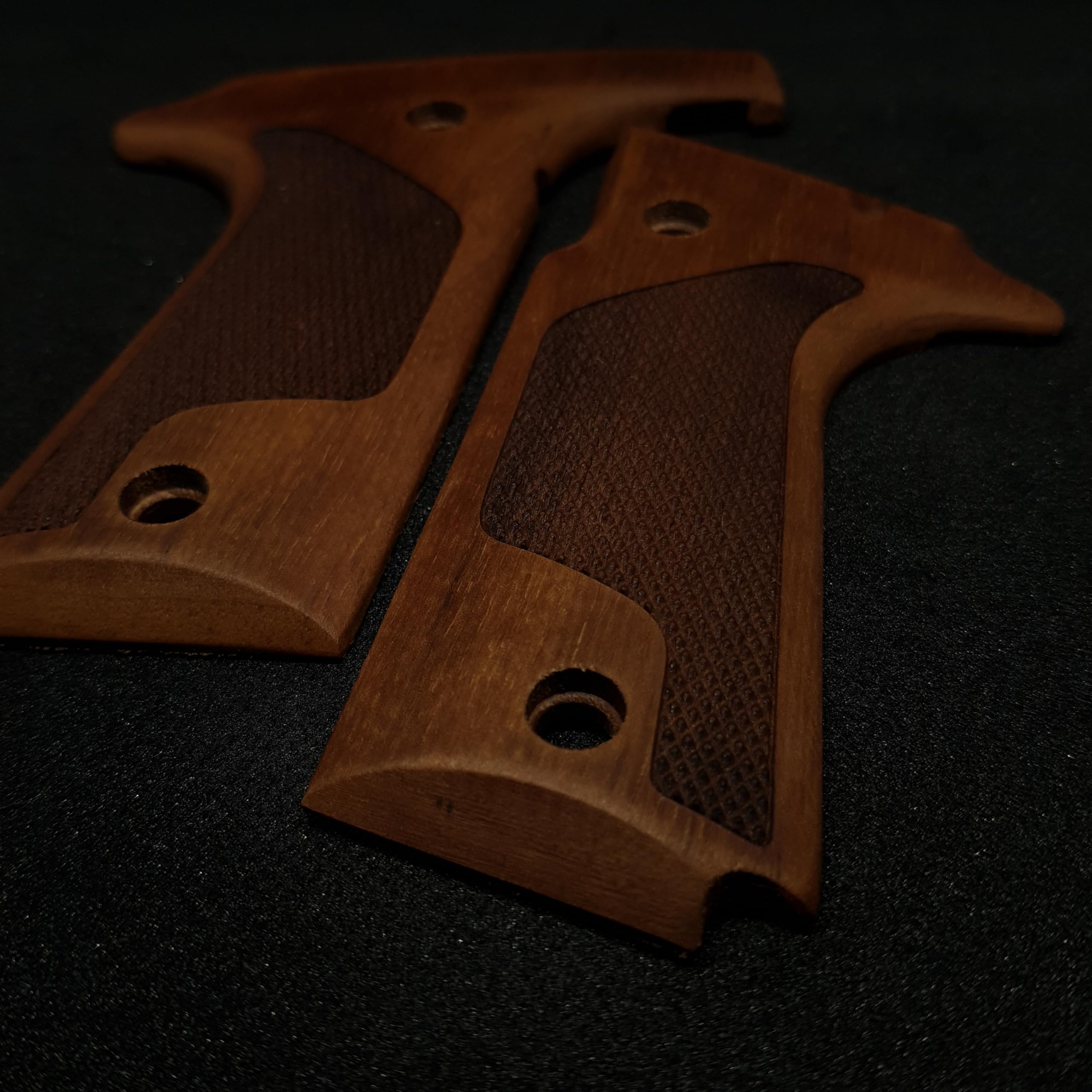 HK GRIPS Walnut Wooden Grip Panels Compatible with Colt Double Eagle Models Handcrafted KSD Design Ergonomic Handle Accessories