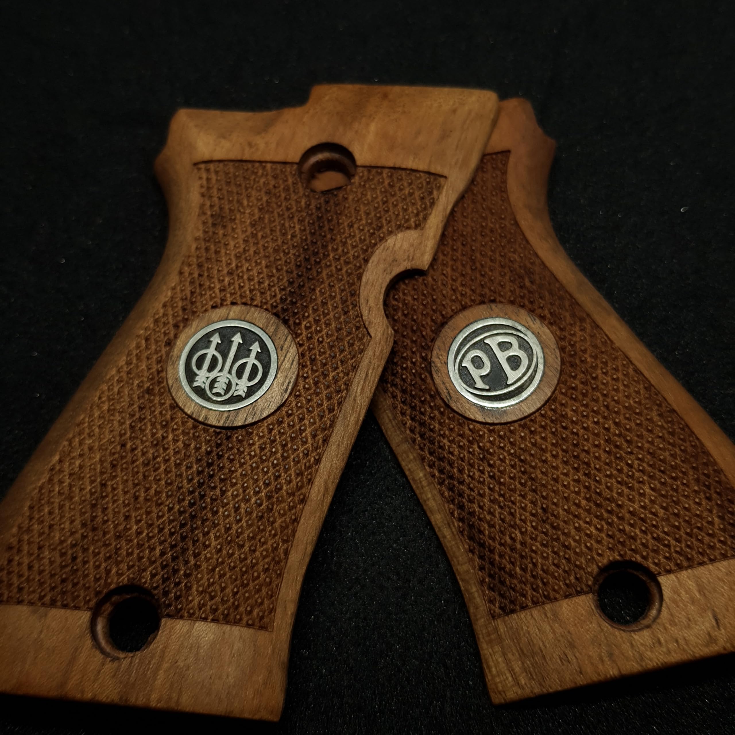 HK GRIPS Turkish Walnut Wooden Grip Panels Compatible with Beretta 81/81F/81FS/84/84F/84FS Cheetah Series