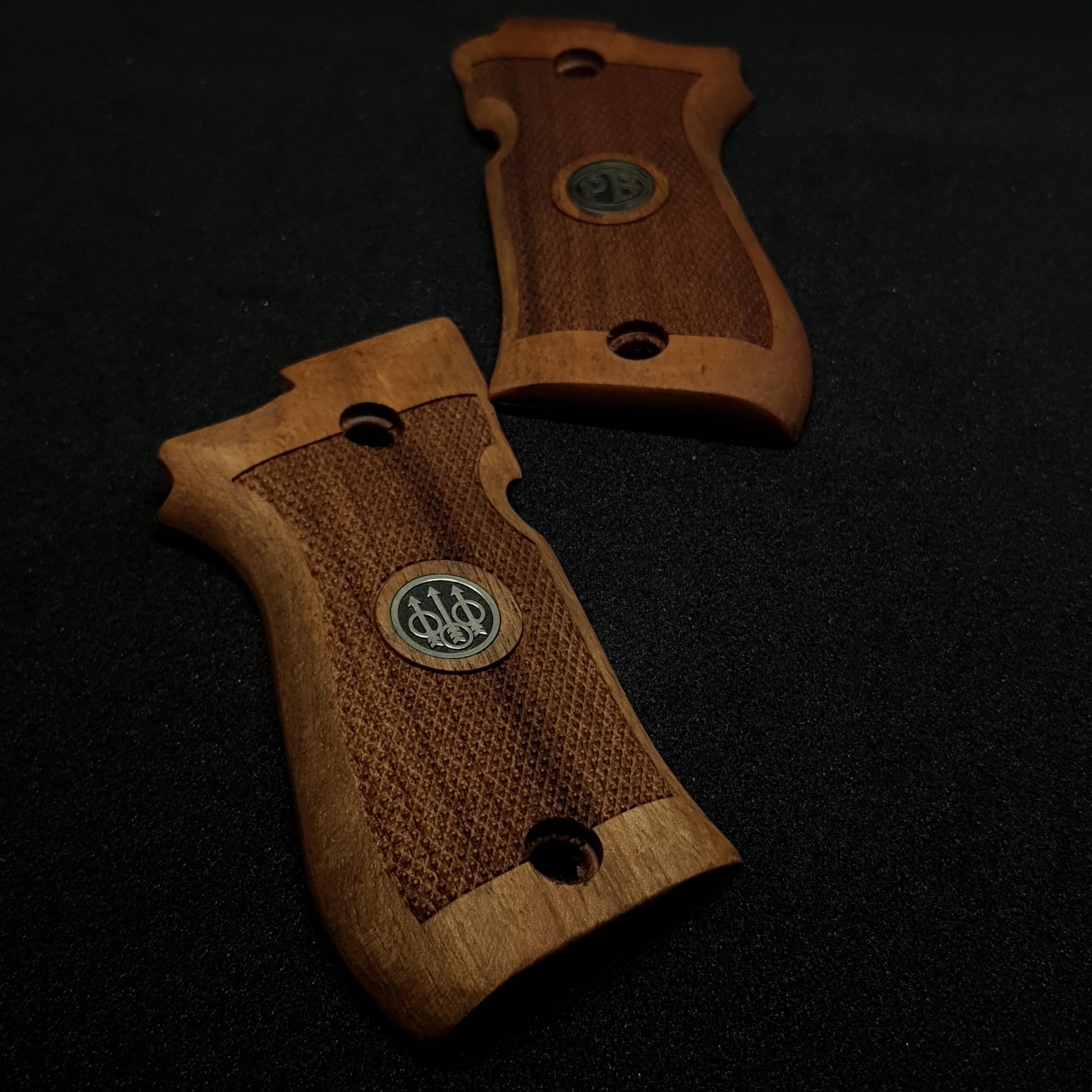 HK GRIPS Turkish Walnut Wooden Grip Panels Compatible with Beretta 81/81F/81FS/84/84F/84FS Cheetah Series